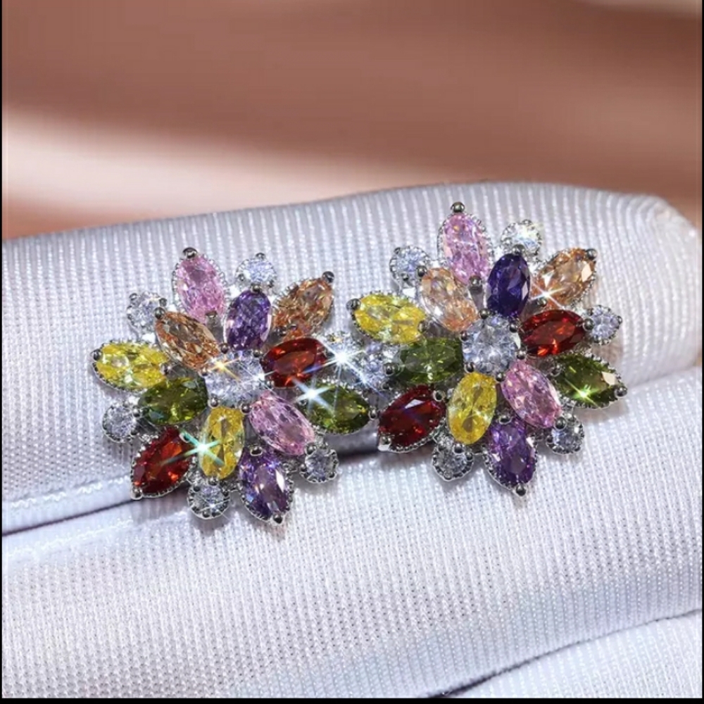 New Multicolor Flower Stud Earrings